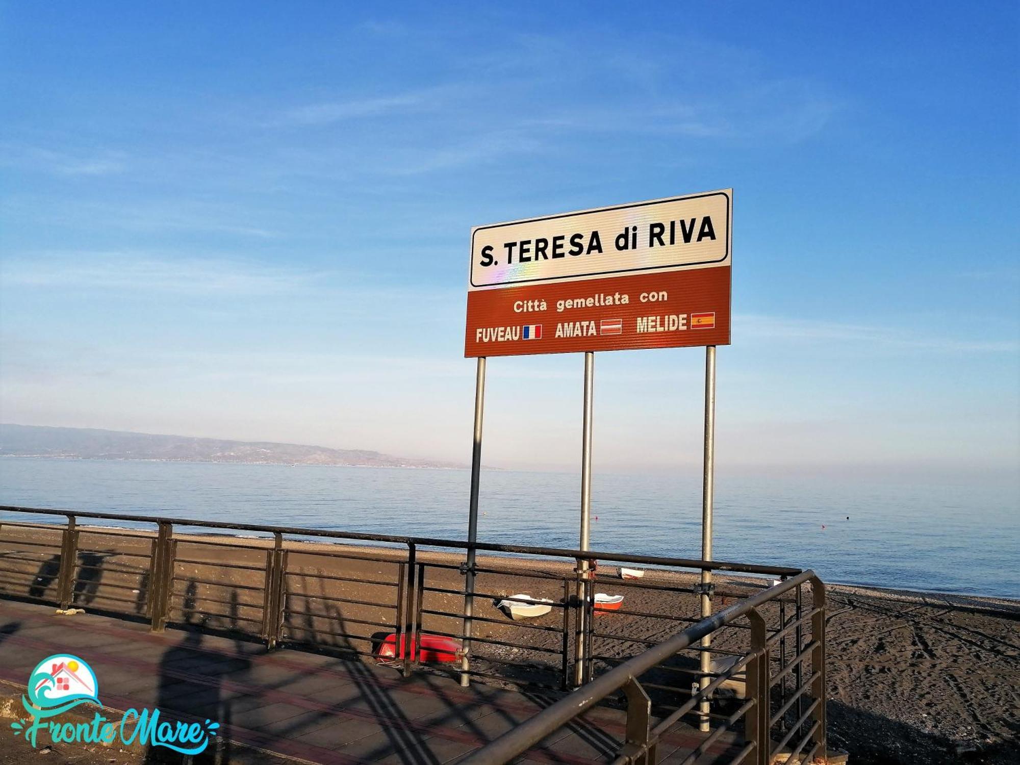 Casa Fronte Mare Villa Santa Teresa Di Riva Luaran gambar