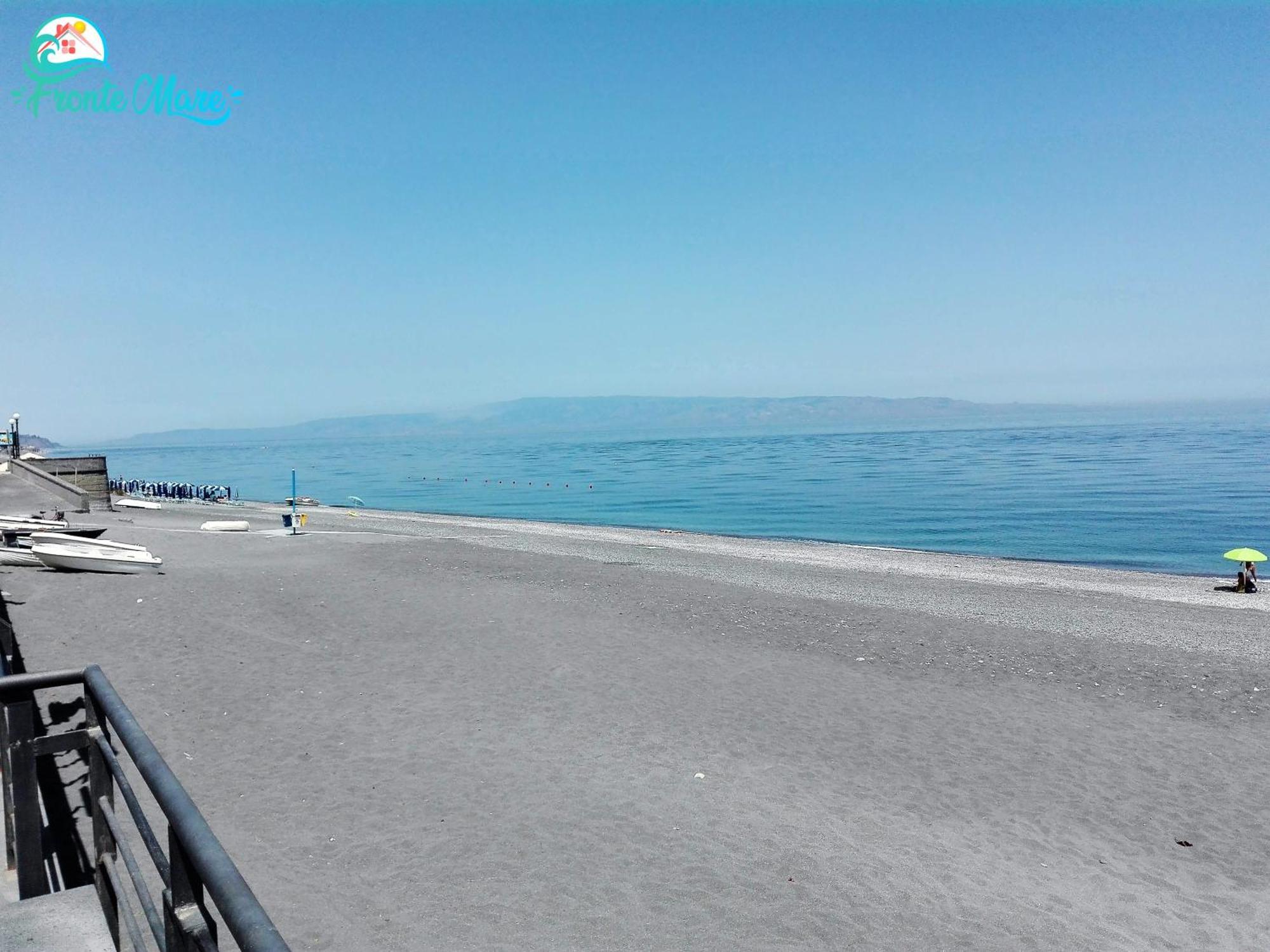 Casa Fronte Mare Villa Santa Teresa Di Riva Luaran gambar